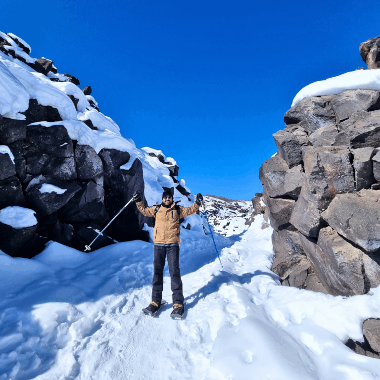 hombre en la nieve